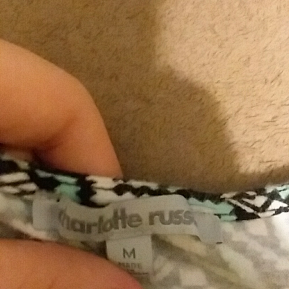 Crop top - Picture 2 of 2